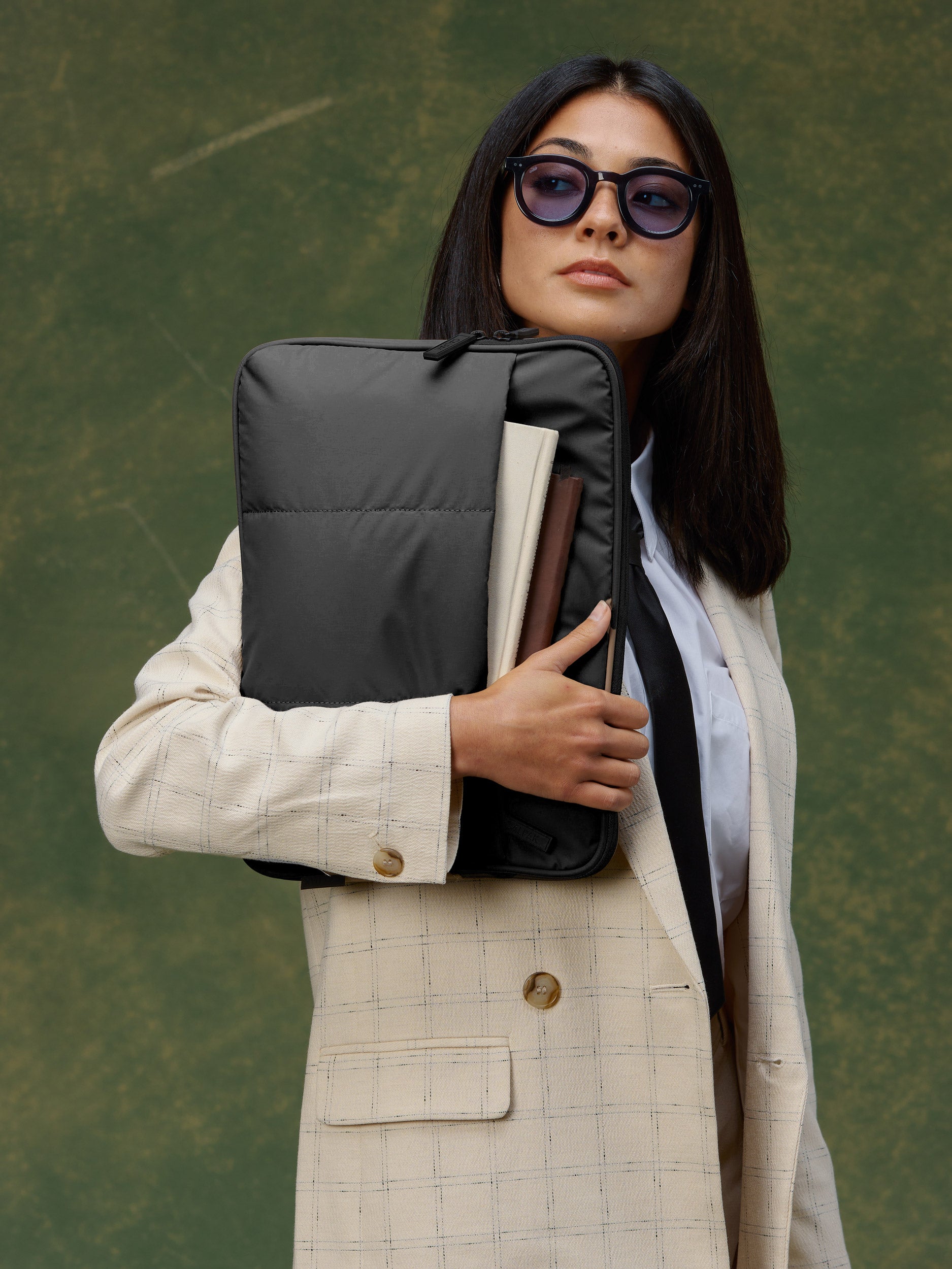 Luka 14 Padded Laptop Sleeve - Image 17
