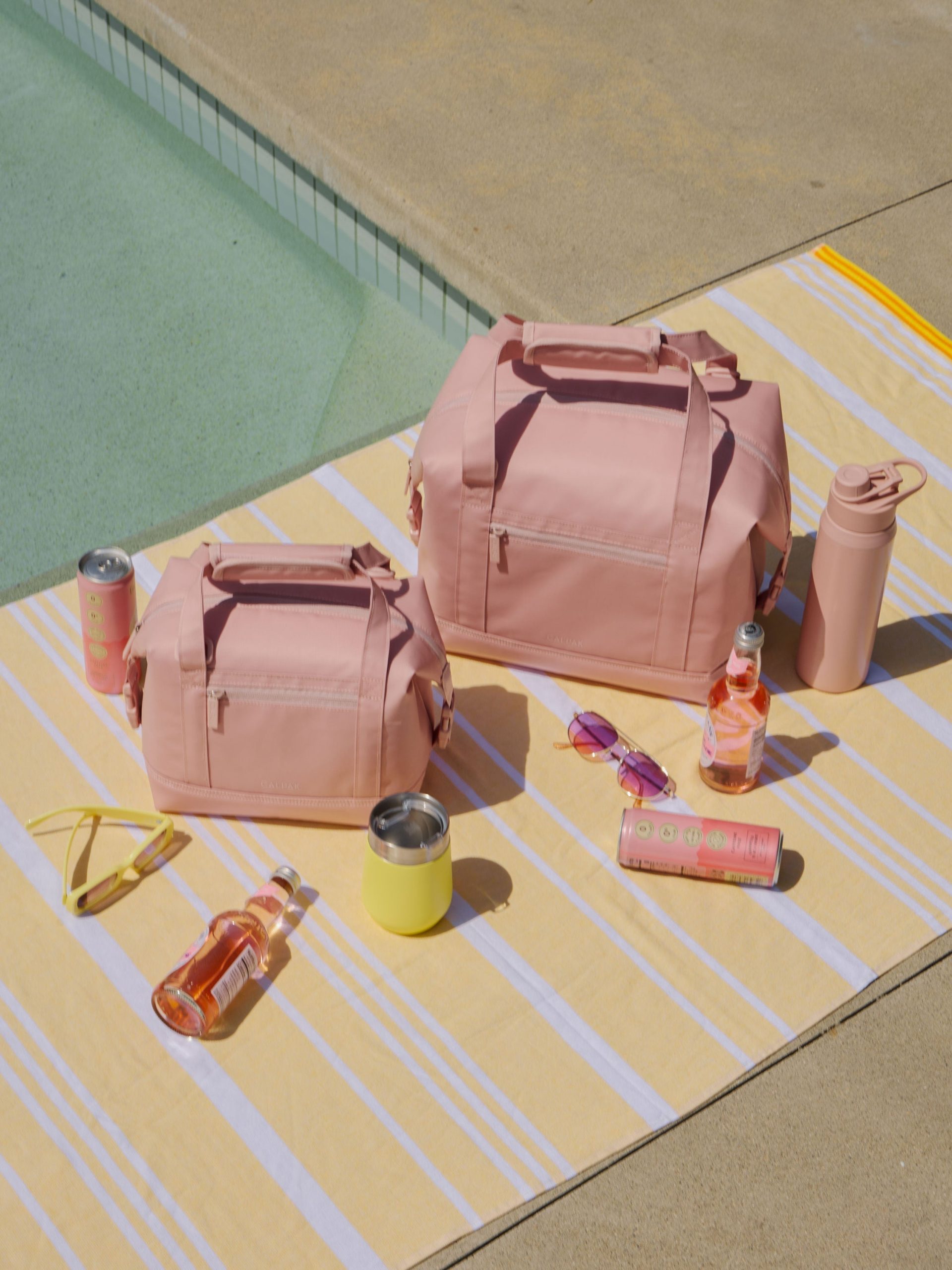 Insulated 8L Soft-Sided Cooler - Image 27