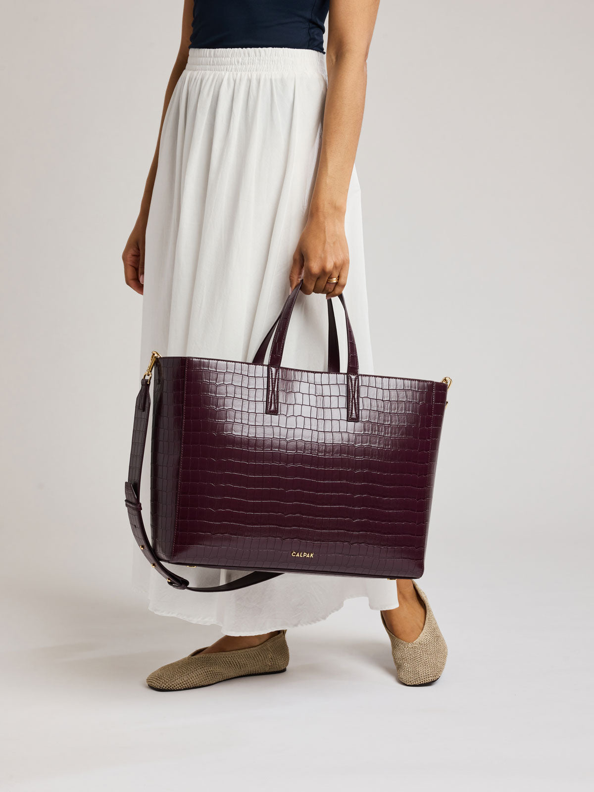 Haven 16 Laptop Tote in Croc-Embossed - Image 3