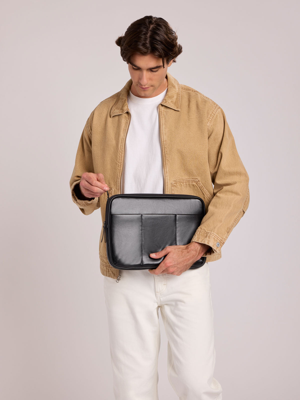 Luka 14 Padded Laptop Sleeve in Vegan Leather - Image 10