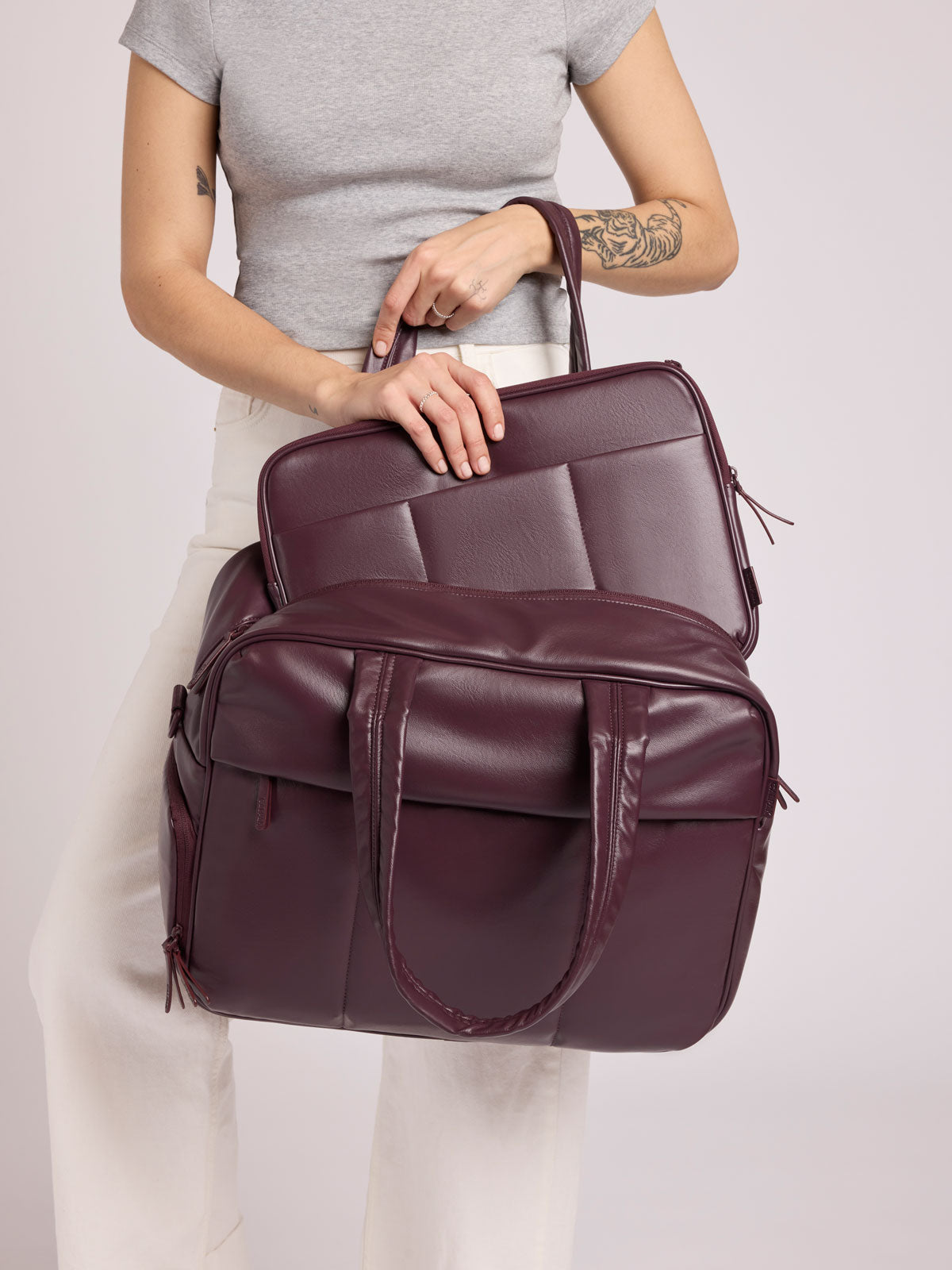 Luka 14 Padded Laptop Sleeve in Vegan Leather - Image 6