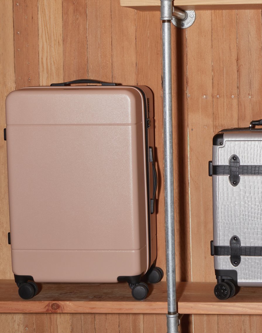 Hue Medium Luggage - Image 17